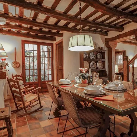 Βίλα Aralinn By Hello Homes *