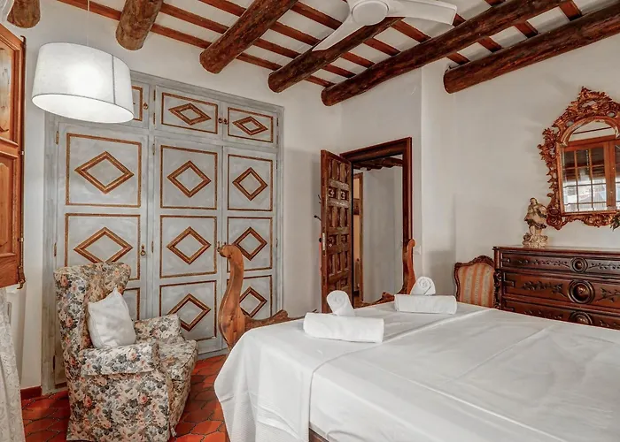 Aralinn By Hello Homes